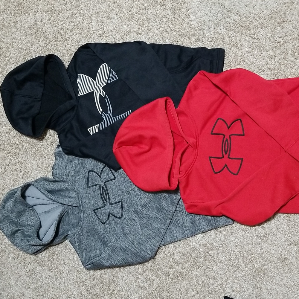 Lot of 3 Under Armour Hoodies Boys Size 6/7